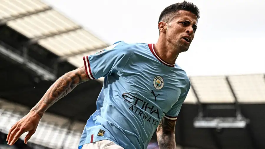 برشلونة يستعد لتقديم عرضا لجواو كانسيلو