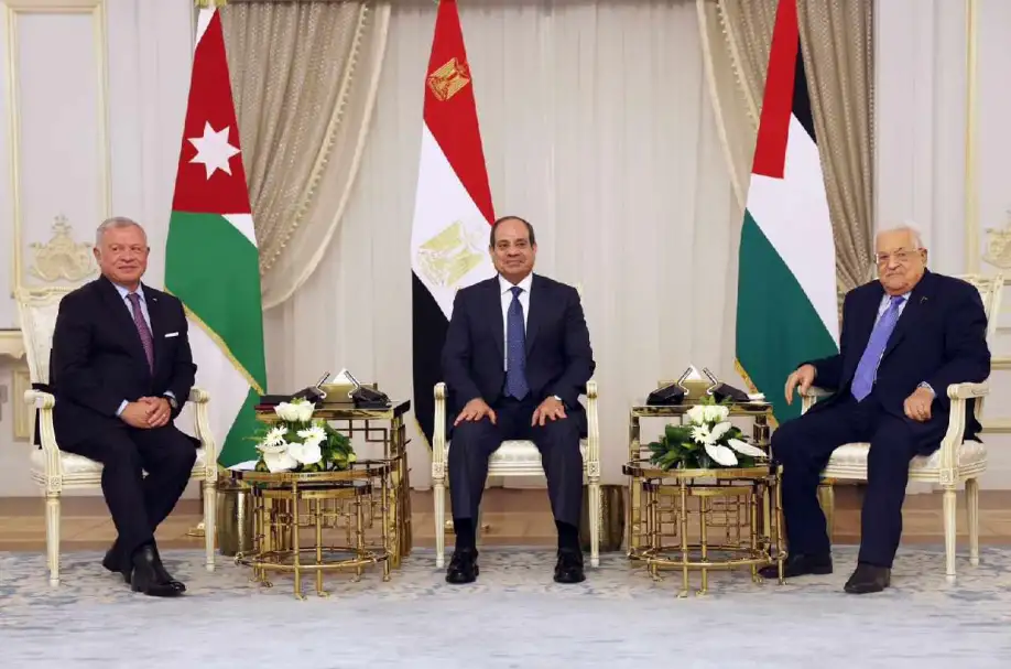ننشر البيان الختامي للقمة المصرية الأردنية الفلسطينية: السلام العادل والشامل خيار استراتيجي