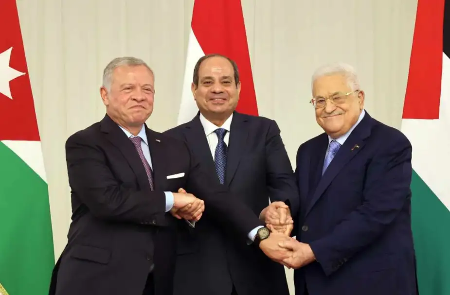 القمة المصرية الأردنية الفلسطينية.. رفض كامل لمحاولات تقسيم المسجد الأقصى المبارك