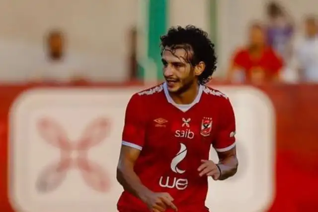 رسميا.. المقاولون العرب يتعاقد مع مدافع الأهلي