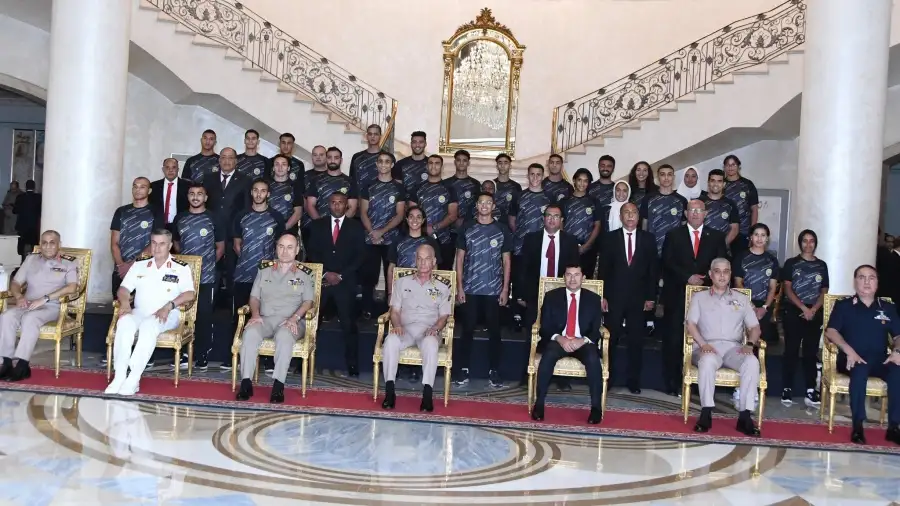 وزير الدفاع يكرم أبطال القوات المسلحة وأبطال الفروسية والإتحاد المصرى للإعاقات الذهنية المحققين لإنجازات رياضية