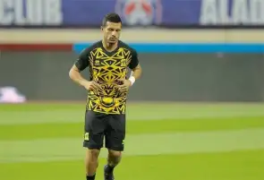 هل اقترب موعد الرحيل؟.. طارق حامد يغيب عن مواجهة الاتحاد والطائي