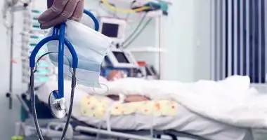 أسامة عبد الحي: قانون المسئولية الطبية ما زال متعثرا.. ونأمل أن يصدر قريبا