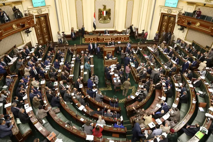 اتصالات النواب: تطبيق التحول الرقمي داخل 1500 قرية.. وتشغيل 6440 محطة محمول