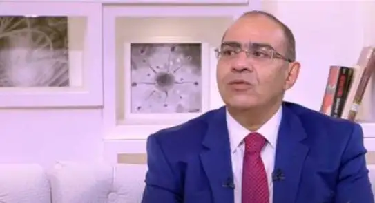 المتحور الجديد.. رئيس لجنة مكافحة كورونا: على تلك الفئات اللجوء للرعاية الطبية العاجلة