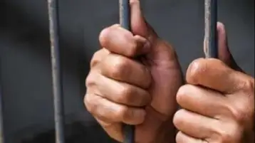 ضبط عصابة تخصصت في تجارة المخدرات وضبط 150 قطعة سلاح ناري خلال يوم