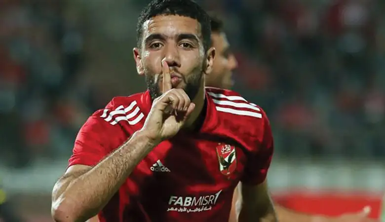 شوبير يعلن إعارة أحمد قندوسي من الأهلي لسيراميكا