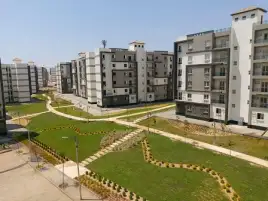 وزير الإسكان يُتابع استكمال تسليم وحدات موظفي الدولة المنتقلين إلى العاصمة الإدارية الجديدة