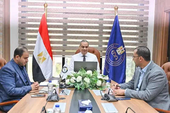 هيئة الدواء المصرية تعقد اجتماعا افتراضيا مع مؤسسة الغذاء والدواء بالأردن