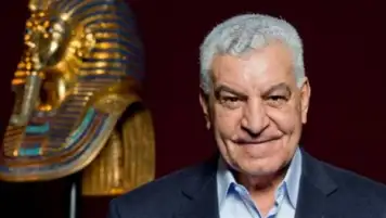 زاهي حواس: مصر بإمكانها استرداد حجر رشيد لو تبنى محمد صلاح الموضوع