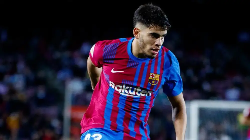 برشلونة يعلن انتقال الزلزولي إلى ريال بيتيس