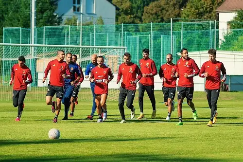 تدريبات فنية متنوعة للاعبي الأهلي فى معسكر النمسا