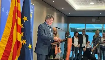 زعيم كتالوني سابق يطلب العفو عن جميع الانفصاليين للمساعدة في تشكيل الحكومة