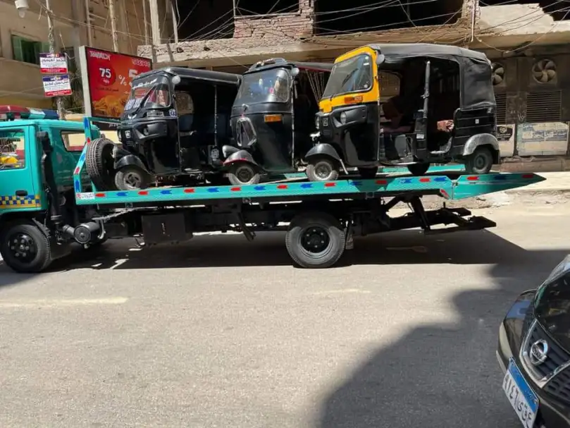 ضبط 30 مركبة توكتوك ودراجات نارية مخالفة والتحفظ عليها في حملة مرورية بطنطا