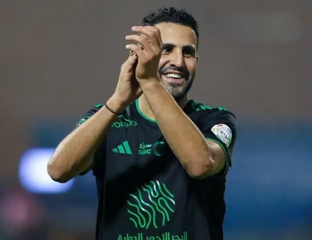 محرز يقود هجوم أهلي جدة لمواجهة التعاون بالدوري السعودي