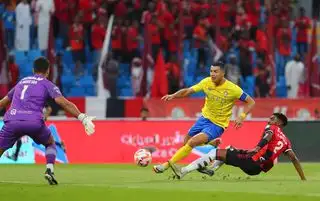 رونالدو يسجل في فوز النصر على الرائد بالدوري السعودي