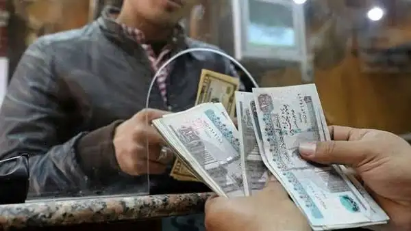 نقابة العاملين بالقطاع الخاص: ننتظر قرارًا حاسمًا من الرئيس لرفع الحد الأدنى للأجور