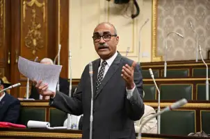 سؤال برلماني عن صيانة المدارس وتعيين المعلمين.. النائب إيهاب منصور : حياة ابنائنا أولوية
