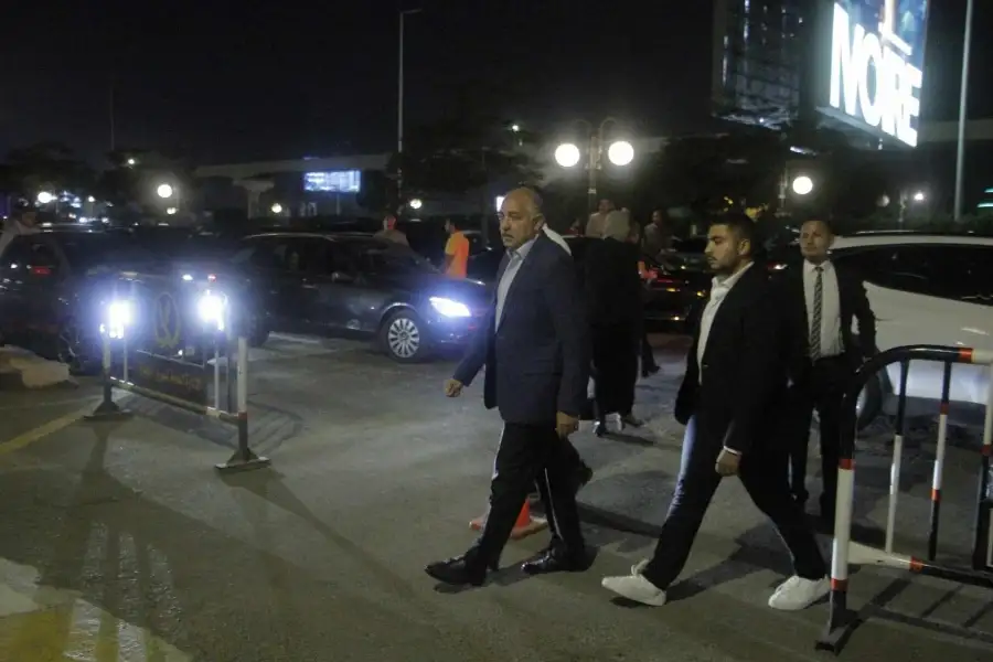 العامري فاروق وأبو ريدة ضمن الحاضرين عزاء تيسير الهواري