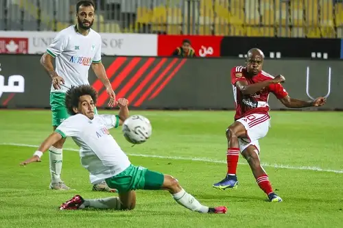 طبيب الأهلي يوضح حجم إصابة بيرسي تاو بعد مباراة المصري