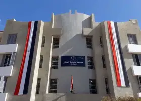 التحقيق مع صبي شوه وجه صديقه بزجاجة في الجيزة