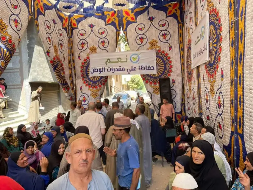 بالصور..الآلاف من أعضاء حزب مستقبل وطن يوثقون توكيلات تأييد ترشيح الرئيس عبد الفتاح السيسي بجميع المحافظات