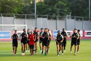 الأهلي يستأنف تدريباته استعدادا لمباراة العودة أمام سان جورج