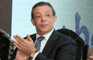 حازم عمر يتقدم باستقالته من مجلس الشيوخ استعدادا للترشح بالانتخابات الرئاسية