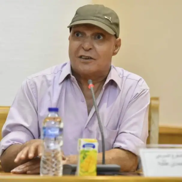 وفاة المخرج المسرحي حمدي طلبة عن عمر يناهز 68 عاما