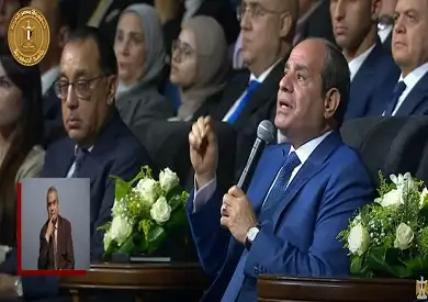 بعد عرض إنجازات الدولة.. الرئيس السيسي: ده اللي إحنا عملناه.. وعندكم فرصة للتغيير في الانتخابات