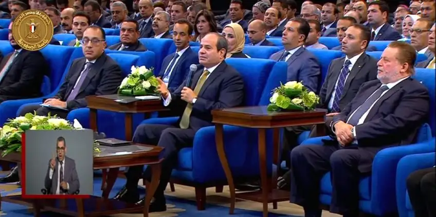الرئيس السيسي: شركات مصرية تولت عملية تكريك بحيرة المنزلة