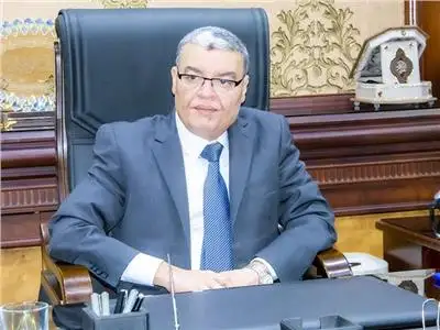 محافظ المنيا يبحث آليات تحديث المخطط الاستراتيجي للتنمية العمرانية بمدينة المنيا