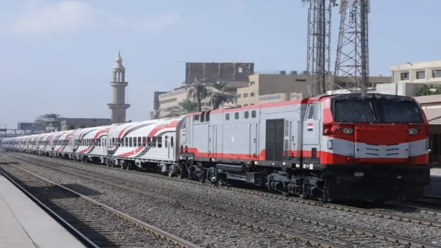 من 2800 عربة إلى 3700.. النقل تقارن بين موقف عربات سكك الحديد في 2014 و2023