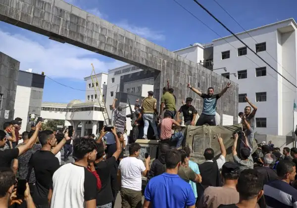 بعد هجومها على إسرائيل.. إيران تهنئ حماس: مرحلة جديدة للمقاومة ضد الاحتلال