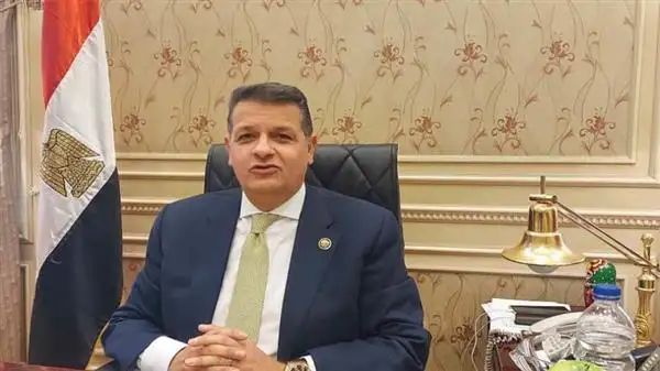 رئيس حقوق الانسان بالنواب يستنكر تحرير توكيلات مزورة لمرشح محتمل : خروج علي القانون