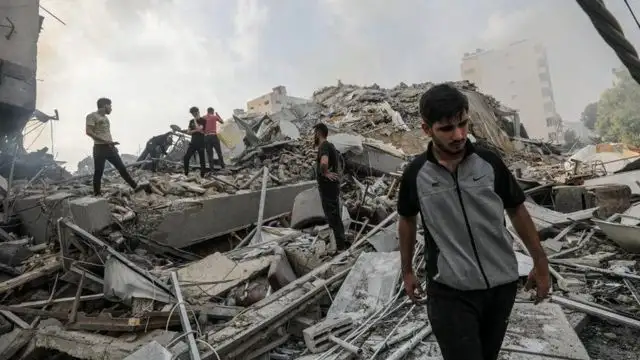 محمد حماقي يعبر عن دعمه للشعب الفلسطيني: ربنا يكون في عون إخواتنا وأهلنا