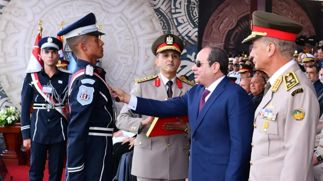 الرئيس السيسي يشهد حفل تخرج دفعات جديدة من طلبة الكليات والمعاهد العسكرية