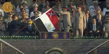 الرئيس السيسي يصدق على منح علم القوات المسلحة وسام الجمهورية العسكري