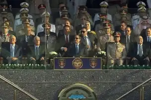 الرئيس السيسي يشاهد فيلما عن الكليات والمعاهد العسكرية