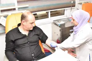 النائب أحمد رمزي يشارك فى حملة التبرع بالدم دعماً للشعب الفلسطيني الشقيق