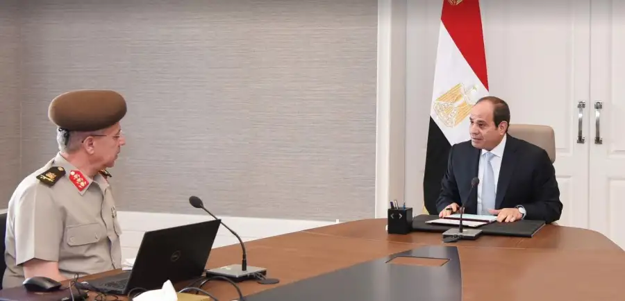 السيسي يجتمع برئيس الهيئة الهندسية لمتابعة تطورات تنفيذ المشروعات القومية