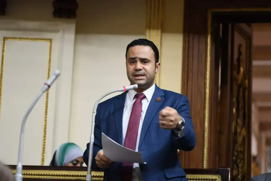 النائب محمود بدر يطالب باستدعاء وزير التعليم للبرلمان لشرح معايير اختيار الـ30 ألف معلم