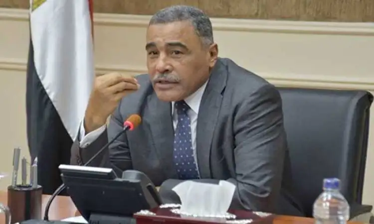 لحل مشكلتها.. محافظ مطروح ينهي إجراءات استخراج كارت تكافل وكرامة لمواطنة