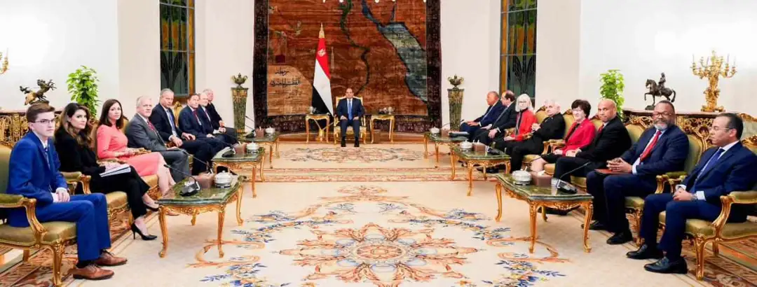 وفد الكونجرس الأمريكي يثمن دور مصر في الحفاظ على السلام واستضافتها قمة القاهرة
