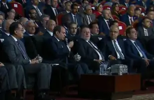 الرئيس السيسي عن دخول مسيرات للأراضي المصرية: نحن دولة ذات سيادة وعلى الجميع احترام سيادتها ومكانتها