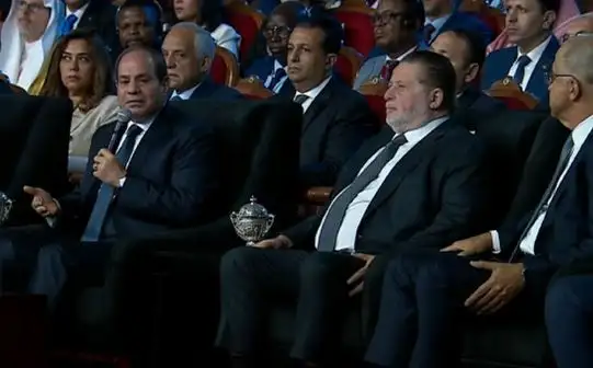 الرئيس السيسي يطمئن المصريين: زي ما ربنا حفظ بلدنا في 2011 و2013 هيحفظها دائما