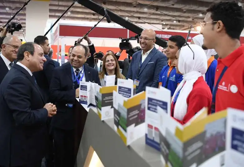 الرئيس السيسي: أشعر بالاطمئنان بحضور ومشاركة القطاع الخاص في المشروعات