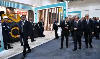 الرئيس السيسي: أهتم كثيرا بكل الحرف التراثية الموجودة في مصر
