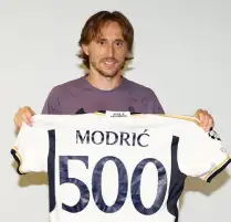 مودريتش يخوض المباراة رقم 500 بقميص ريال مدريد