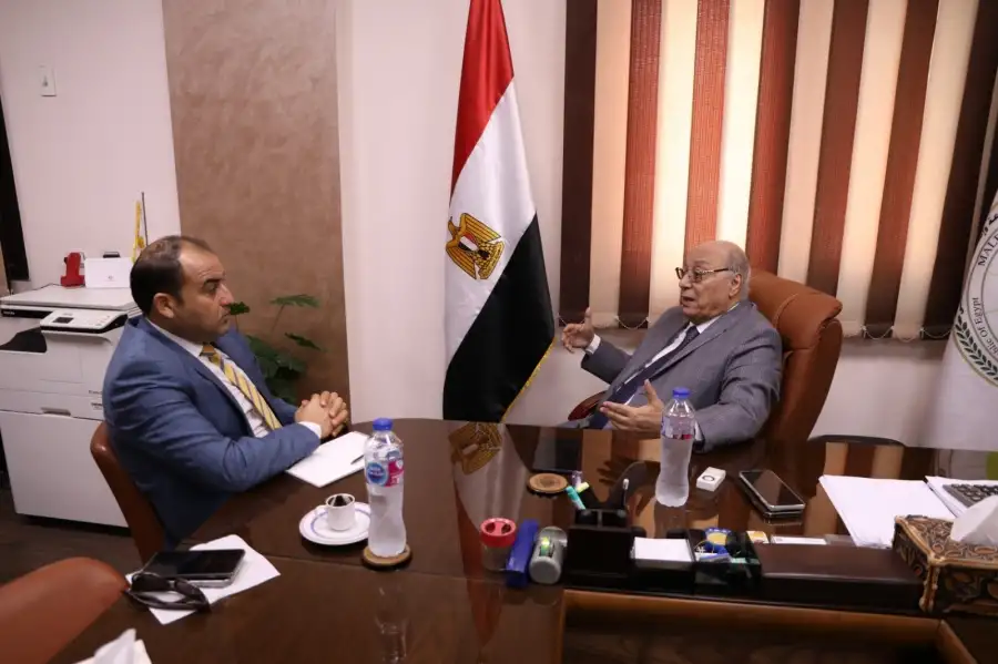 الدكتور محمد عبدالمجيد رئيس لجنة المبيدات والآفات الزراعية بوزارة الزراعة لـ «جرنال»:

توجيهات القيادة السياسية بضرورة توطين صناعة المبيدات وترشيد الاستهلاك للحفاظ على صحة المواطنين وزيادة الصادرات